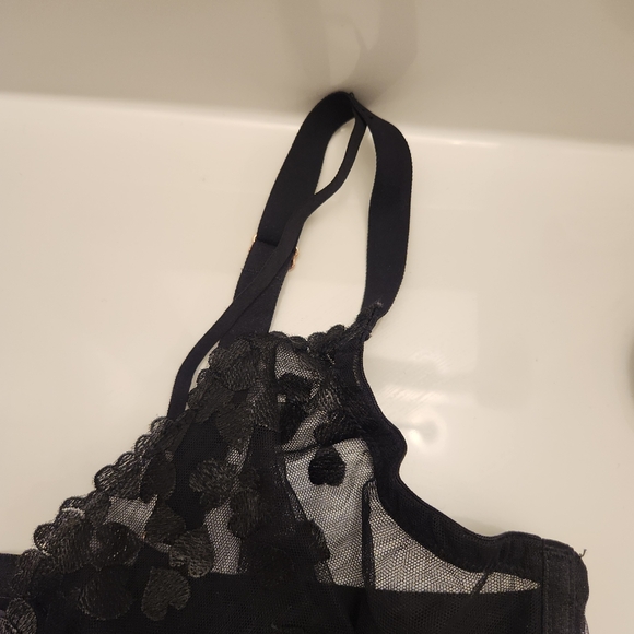 Love Vera Embroidered Heart Unlined Plunge Bra Onyx Black Curvy - Picture 5 of 9